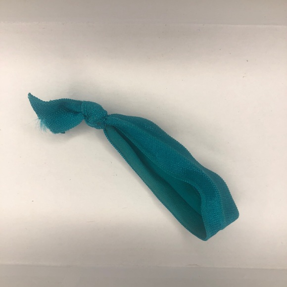 Set of Hair Tie Elastics - Picture 4 of 5